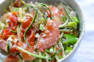Spaghetti-with-tomato-and-courgette-sauce